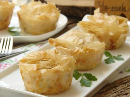 Baklavalık Yufkadan Porsiyonluk Peynirli Börek