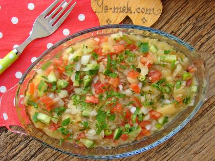 Közlenmiş Patlıcanlı Çoban Salatası