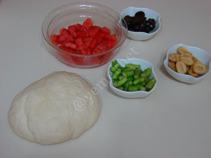 Pastane Usulü Minik Pizza