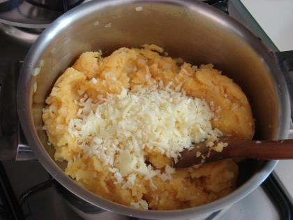 Patatesli Simit Böreği