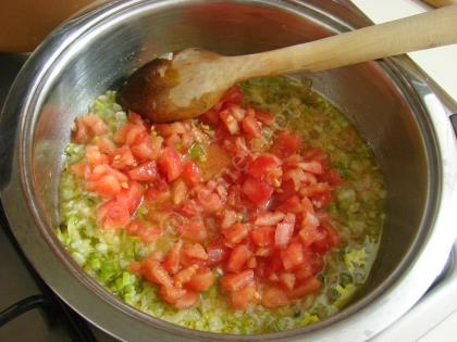 Pirinçli Yeşil Domates Yemeği