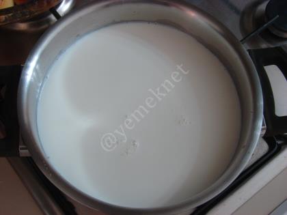 Sütlü Ovmaç Çorbası