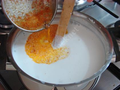 Sütlü Ovmaç Çorbası