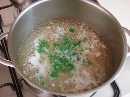 Arpa Şehriyeli Tavuk Çorbası