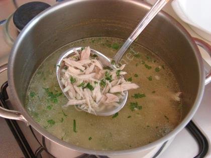 Arpa Şehriyeli Tavuk Çorbası