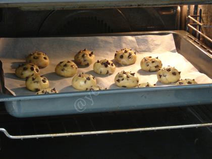 Çikolata Parçacıklı Kurabiye