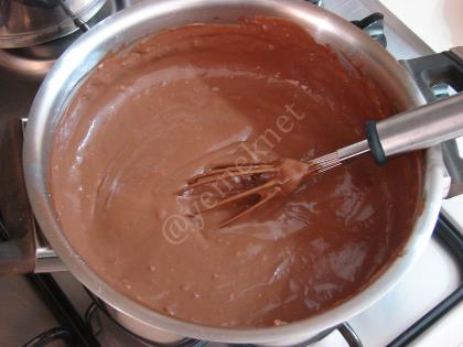 Ev Yapımı Çikolatalı Puding