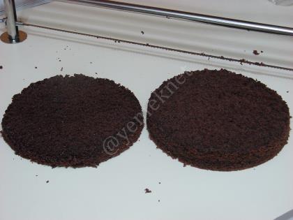 Çikolatalı Yaş Pasta