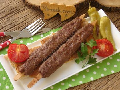 Ev Usulü Fırında Urfa Kebap