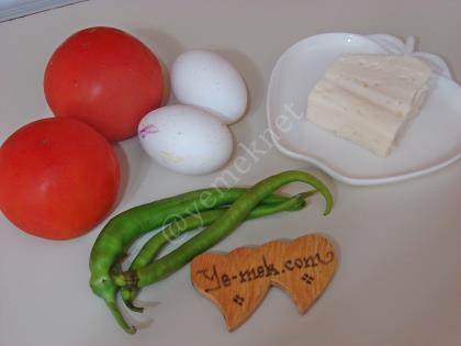 Fırında Domatesli Yumurta