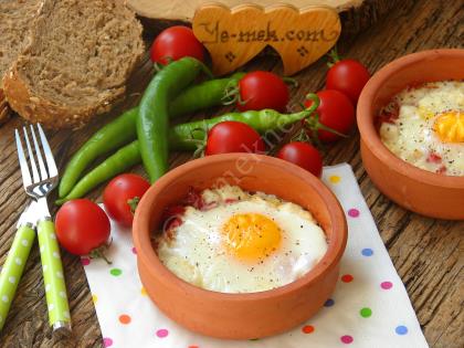 Fırında Domatesli Yumurta