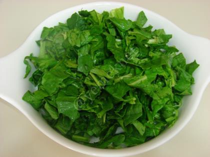 Krutonlu Ispanak Salatası