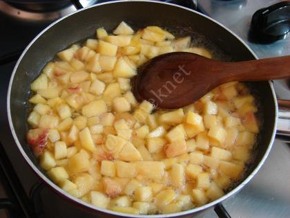 Şeftali Soslu Muhallebi