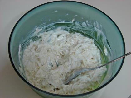 Yoğurtlu Kereviz Salatası