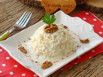Yoğurtlu Kereviz Salatası