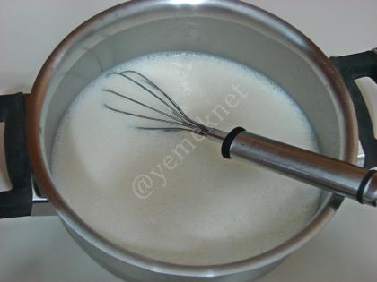 Karamel Soslu Muhallebi