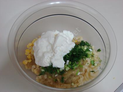 Közlenmiş Patlıcanlı Makarna Salatası