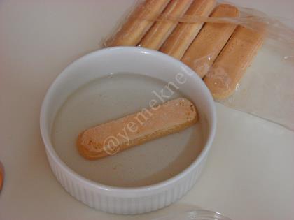 Muhallebili Kedi Dili Tatlısı