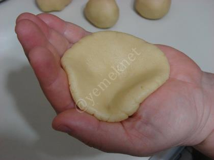 İçi Muhallebi Dolgulu Kurabiye