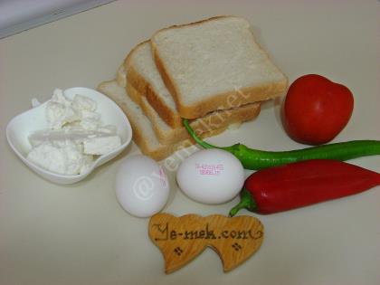 Kahvaltılık Domatesli Peynirli Ekmek Dilimleri