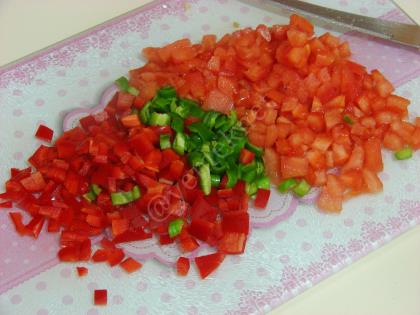 Kahvaltılık Domatesli Peynirli Ekmek Dilimleri