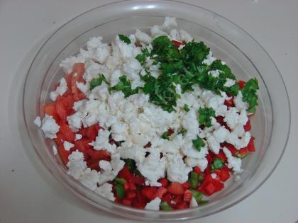 Kahvaltılık Domatesli Peynirli Ekmek Dilimleri