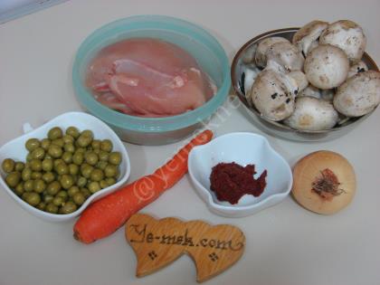 Bezelyeli Mantarlı Tavuk Sote
