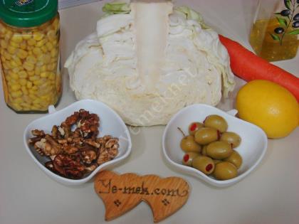 Cevizli Beyaz Lahana Salatası