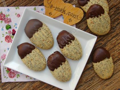 Çikolatalı Haşhaşlı Susamlı Kurabiye