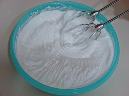 Ebruli Çikolatalı Pasta