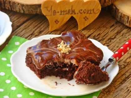Ebruli Çikolatalı Pasta