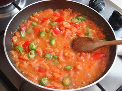 Fırında Kahvaltılık Sucuklu Patates