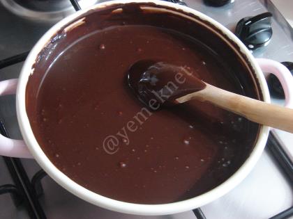 Ganajlı Çikolatalı Tart Kek