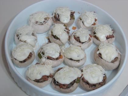 Fırında Kıymalı Mantar Dolması