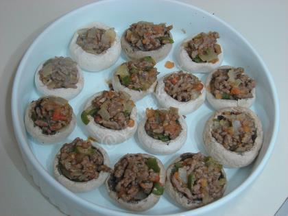 Fırında Kıymalı Mantar Dolması