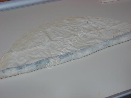 Tavada Ispanaklı Kol Böreği