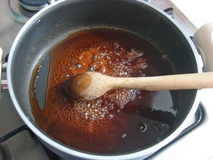 Ev Yapımı Karamel Sos