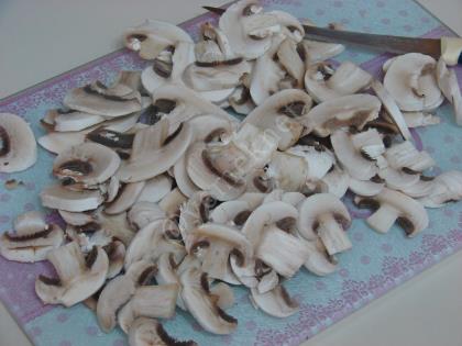 Mantar Soslu Makarna