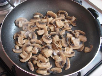 Mantar Soslu Makarna