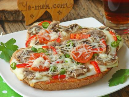 Mantarlı Ekmek Dilimleri