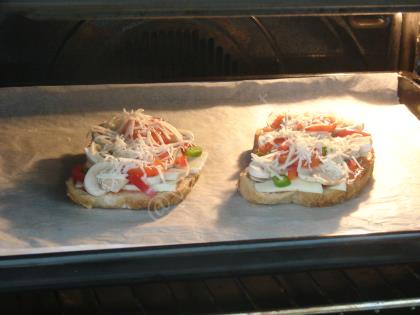 Mantarlı Ekmek Dilimleri