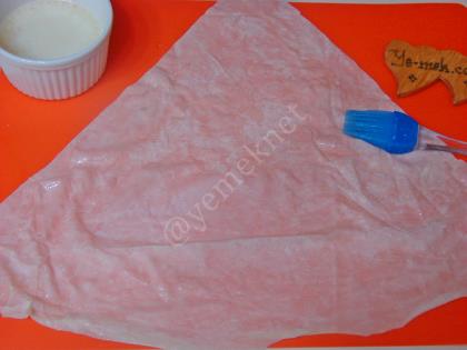 Hazır Yufkadan Kuş Yuvası Böreği