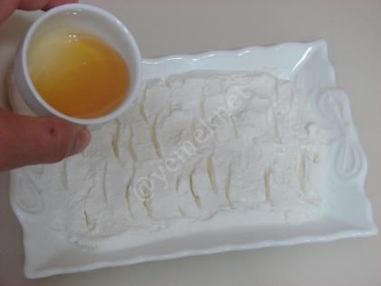 Kahvaltılık Ballı Süzme Yoğurt