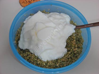 Yoğurtlu Çağla Mezesi