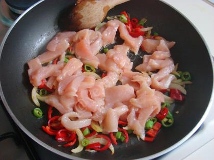 Acılı Mantarlı Tavuk Sote