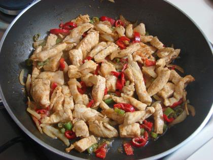 Acılı Mantarlı Tavuk Sote