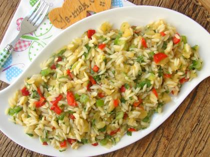 Arpa Şehriyeli Patlıcan Salatası