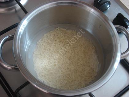 Arpa Şehriyeli Patlıcan Salatası