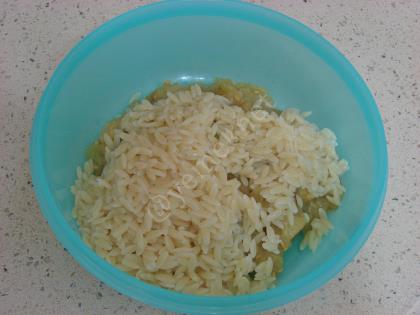 Arpa Şehriyeli Patlıcan Salatası