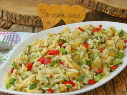 Arpa Şehriyeli Patlıcan Salatası